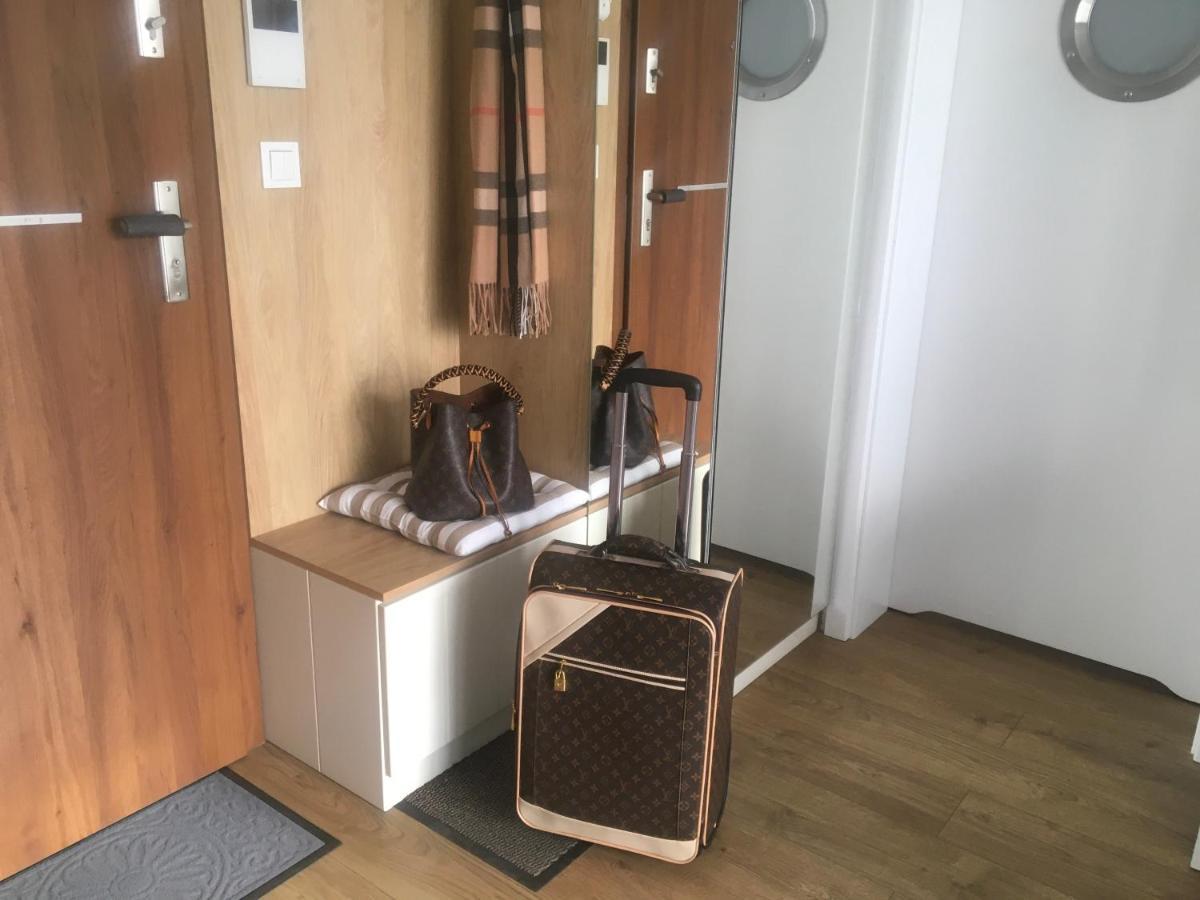 Apartament Marine Holiday Elblag - Winda -Parking W Hali Garazowej -Gratis -Business Stays エクステリア 写真