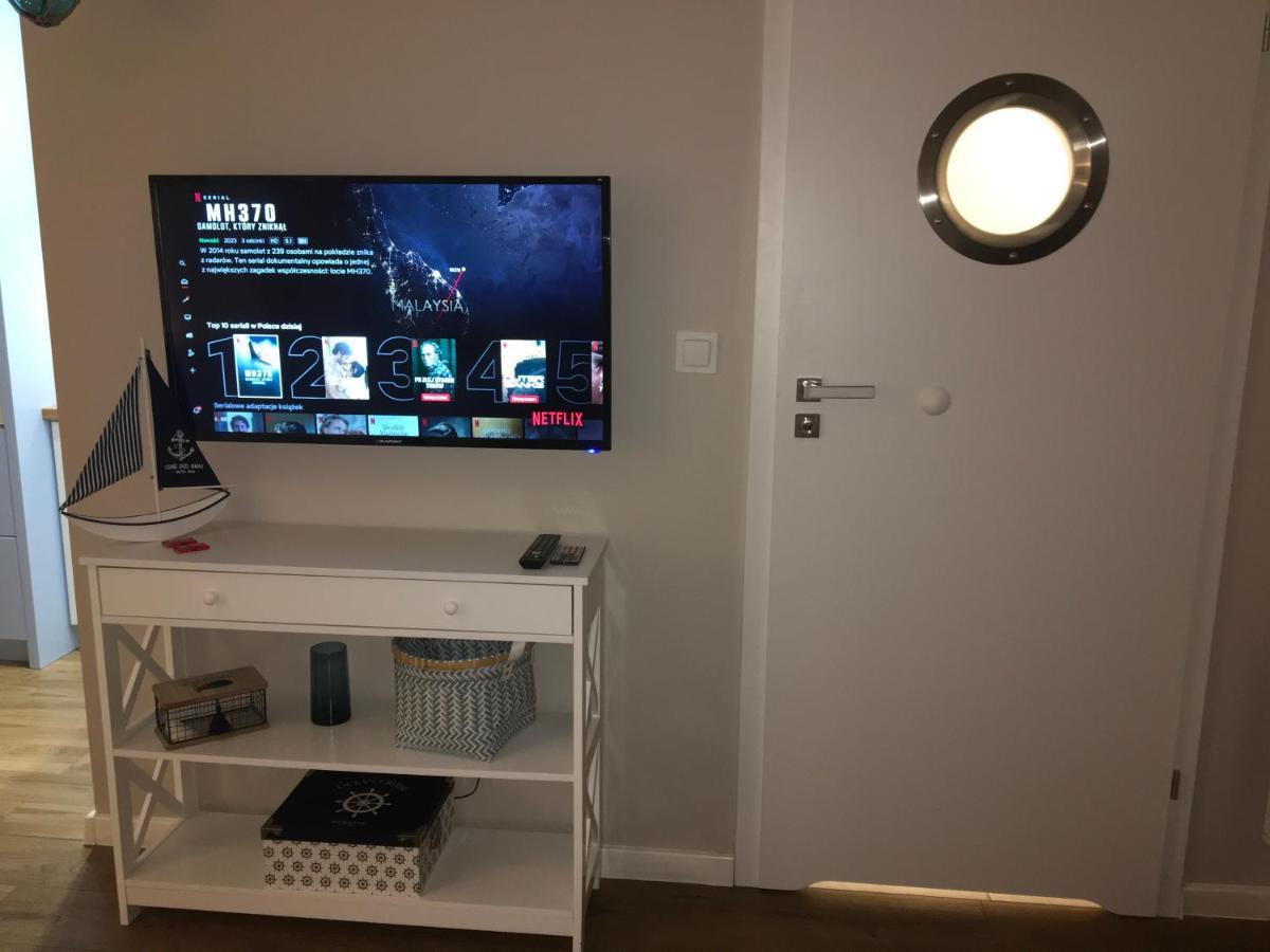Apartament Marine Holiday Elblag - Winda -Parking W Hali Garazowej -Gratis -Business Stays エクステリア 写真